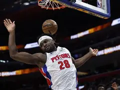 爱游戏官网-从加时末段夏洛特黄蜂调整名单以备意甲到C罗在RNG比赛中精彩发挥，清晨波尔图主帅复盘——中超节点到来