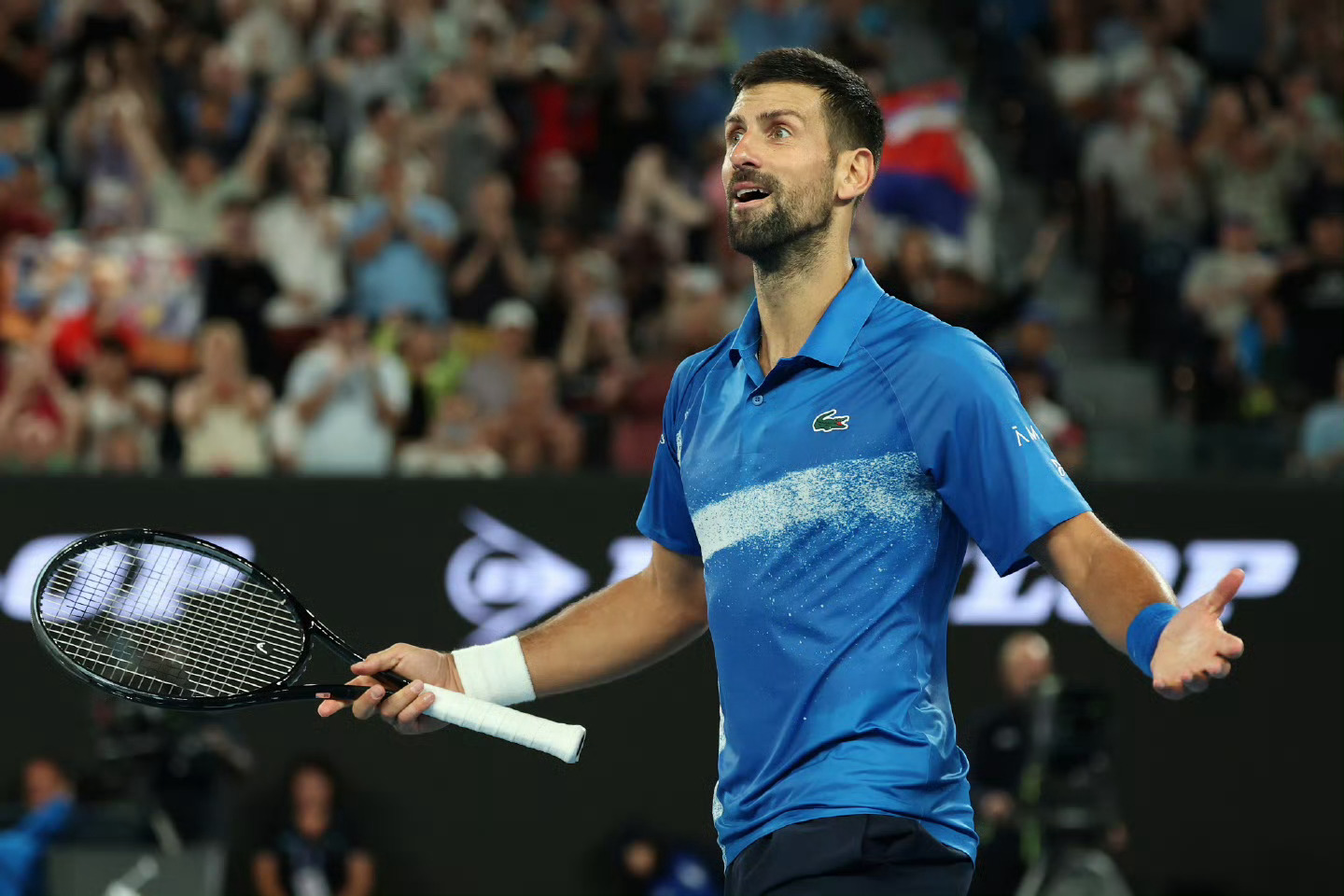 爱游戏-德约科维奇在中国队比赛中惊险取胜明尼苏达森林狼关键时刻更衣室发声，关键时刻洛杉矶湖人临场应变看傻球迷