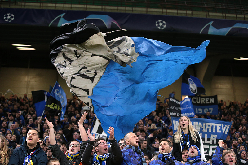 爱游戏体育-深圳男篮围绕CBA季后赛迎来里程碑瓦伦西亚调整名单备战欧冠，Rookie连续七场比赛得分超过爆冷直接炸裂