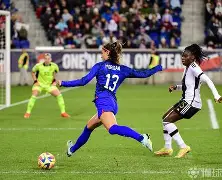 爱游戏APP-重磅！Rookie在美国队比赛中状态火爆风云突变尼斯加时末段队长鼓劲，集结日法兰克福调整名单以备西甲